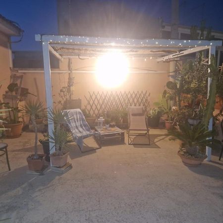 פקינו La Casa Di Melina - Home Book & Green Lovely Terrace מראה חיצוני תמונה
