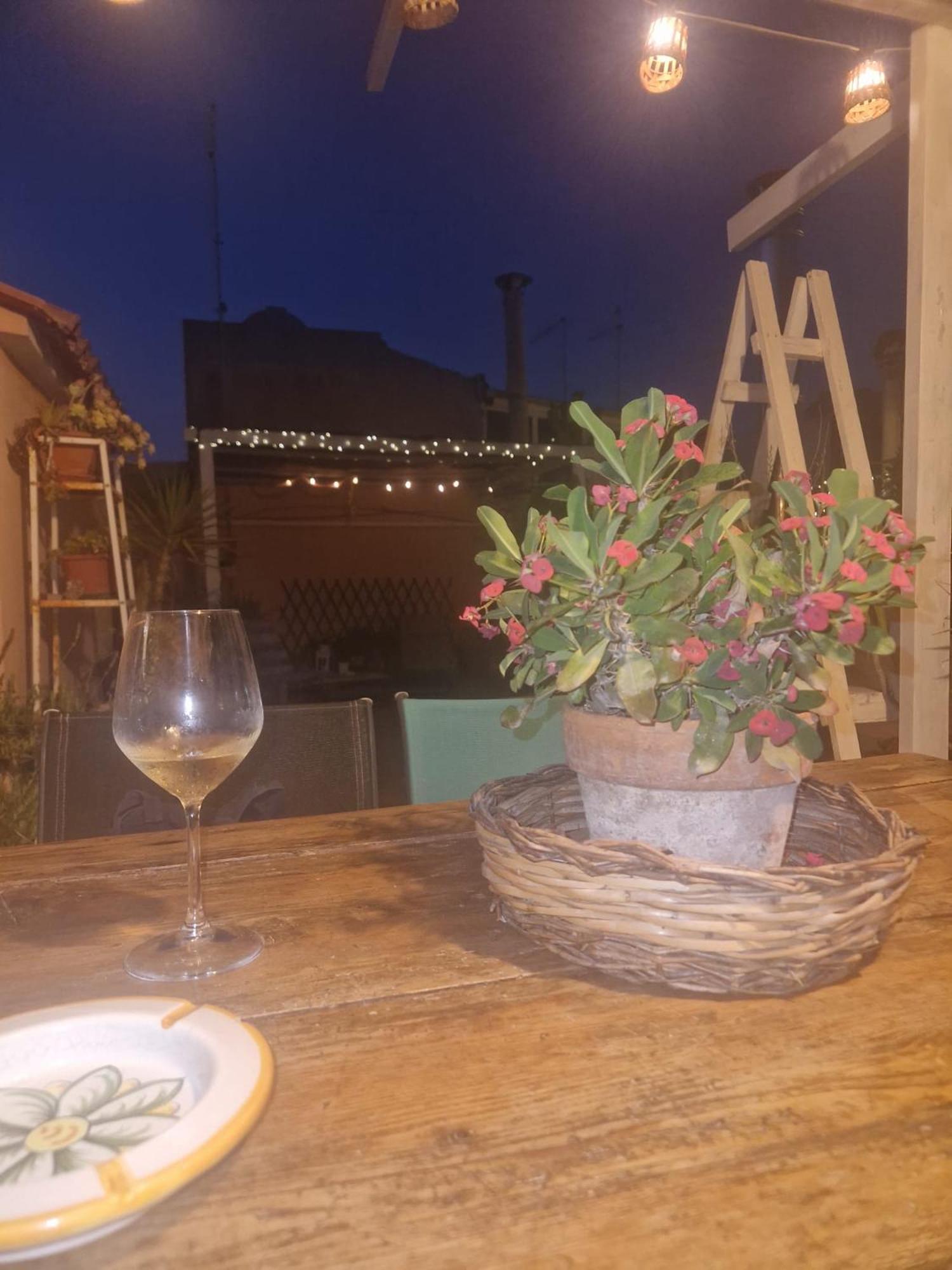 פקינו La Casa Di Melina - Home Book & Green Lovely Terrace מראה חיצוני תמונה